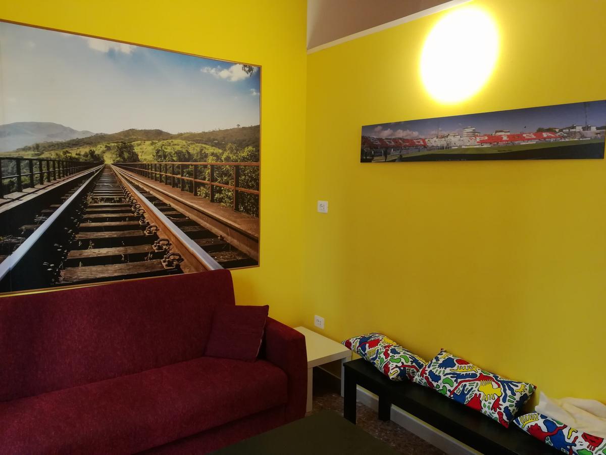 Pisa Train Station Hostel Buitenkant foto